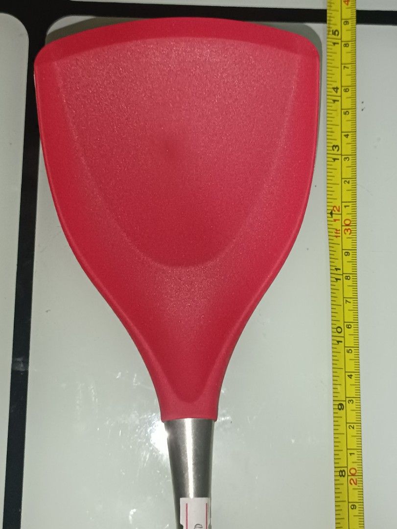 Heavy Duty Flat Flipper Spatula (Category: Other Kitchenware & Tableware) located in San Pedro. Submitted by elevens_online_thrift_shop (Listing ID 1461402714, Image 2). Description: brand new without packaging heavy duty good condition manage your expectation this has no packaging.