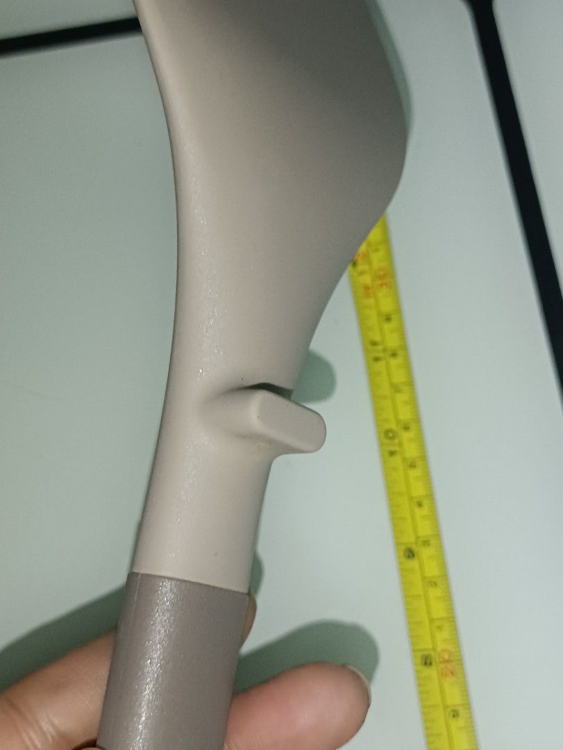 Heavy duty silicon flipper spatula (Category: Other Kitchenware & Tableware) located in San Pedro. Submitted by elevens_online_thrift_shop (Listing ID 1461404315, Image 3). Description: brand new without packaging manage your expectation heavy duty good condition.