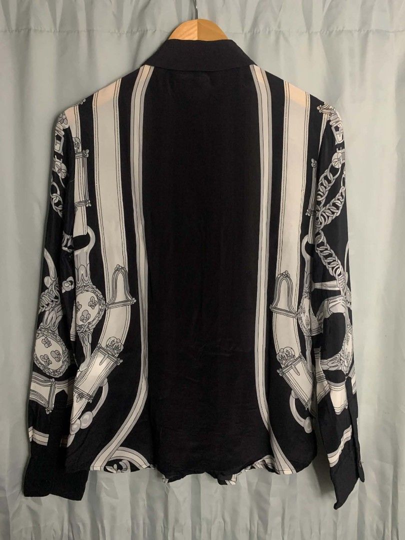 HERMES (Category: Longsleeves) located in Cabuyao City. Submitted by thriftfinds_7717 (Listing ID 1461457224, Image 3). Description: ⚠️ Please manage your expectations ⚠️ Color may vary due to lighting ⚠️ Legitimacy not guaranteed (thrifted item) 💳 Mode of Payment: GCash / GoTyme Bank 🚚 Courier: J&T Only 📍 Location: Cabuyao, Laguna 📩 Message me or request a video call for inquiries.