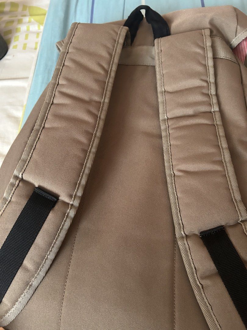 Herschel backpack (Category: Backpacks) located in Taguig. Submitted by shepai (Listing ID 1461331110, Image 2). Description: .