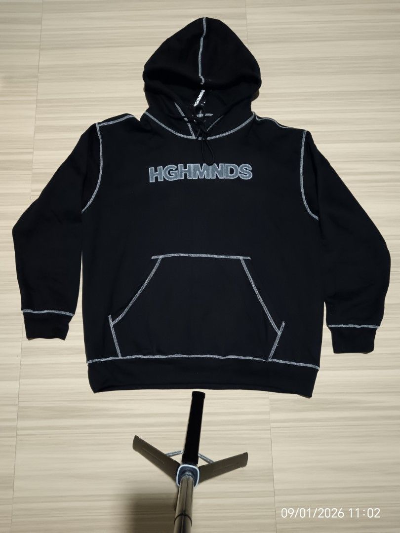 Hghmnds Jacket (Category: Coats, Jackets and Outerwear) located in Manila. Submitted by bright_ambnzn (Listing ID 1461526707, Image 1). Description: .