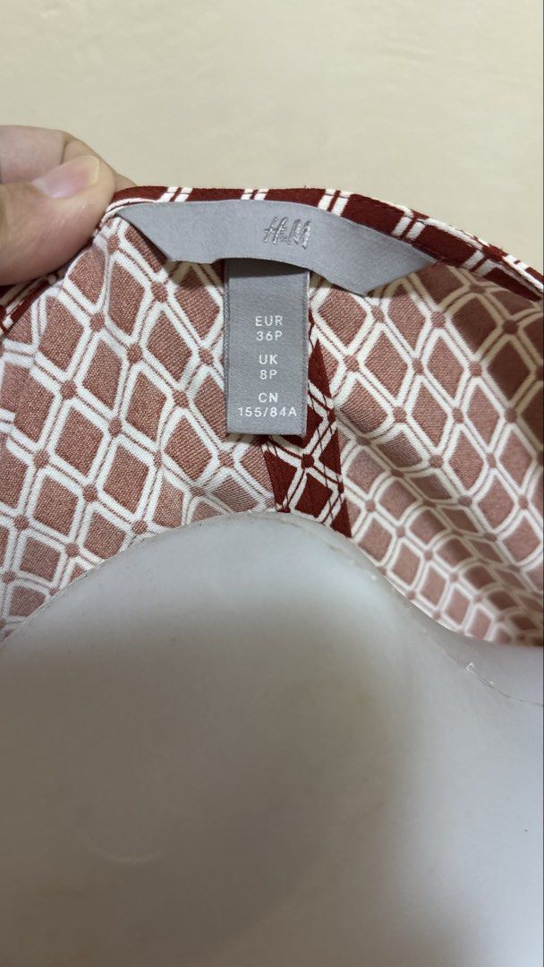 H&M dress (Category: Dresses) located in Santa Cruz. Submitted by zellethrifts (Listing ID 1461325913, Image 2). Description: • Bought in H&M Japan 🇯🇵 • Used once /Like new • Fits small to medium • In excellent condition • Photos taken using mannequin only 🚚 Shipping via J&T only 📦 Shipping fee to be shouldered by buyer 💳 Mode of payment: GCash 📍 Santa Cruz, Laguna.