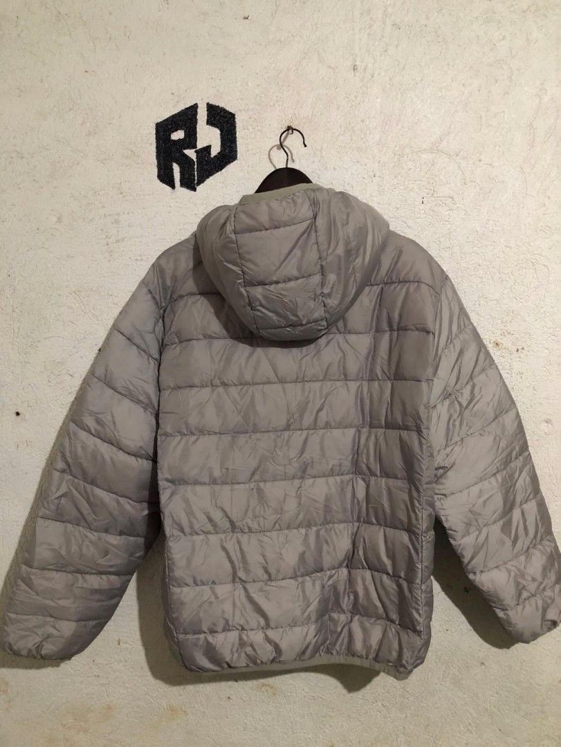 H&M PUFFER JACKET 24/28 (Category: Coats, Jackets and Outerwear) located in Manila. Submitted by kuyanyo (Listing ID 1461543602, Image 2). Description: DM IF INTIRESTED EXCELLENT CONDITION NO ISSUE 9.9/10 COLORATE CAN DO SHIPPED VIA J&T OR IPALALAMOVE MO ANYTIME.