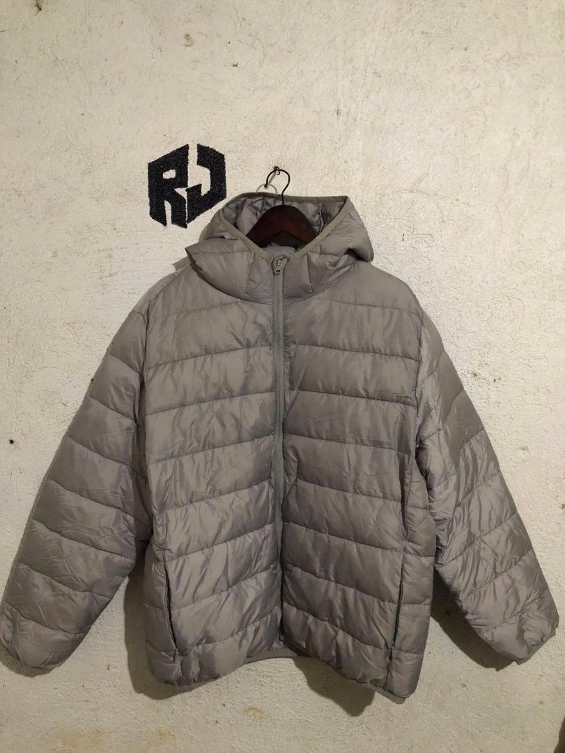 H&M PUFFER JACKET 24/28 (Category: Coats, Jackets and Outerwear) located in Manila. Submitted by kuyanyo (Listing ID 1461543602, Image 1). Description: DM IF INTIRESTED EXCELLENT CONDITION NO ISSUE 9.9/10 COLORATE CAN DO SHIPPED VIA J&T OR IPALALAMOVE MO ANYTIME.