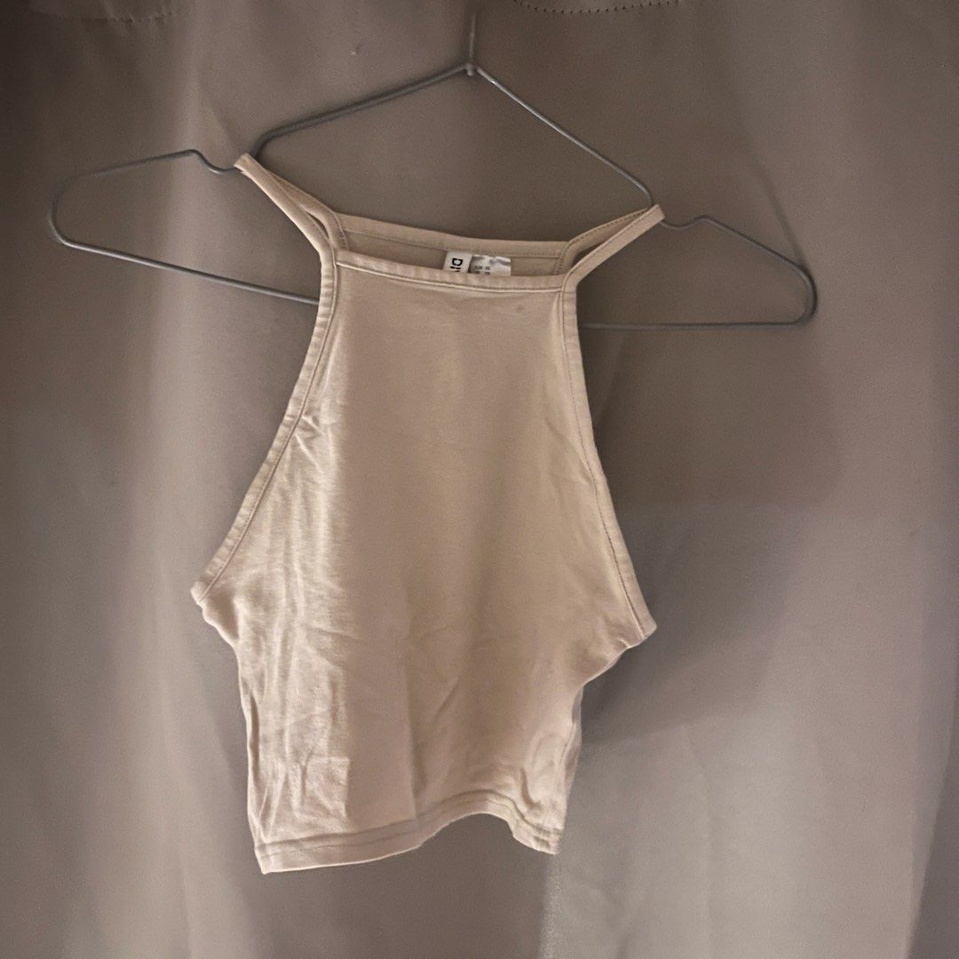 h&m top (Category: Sleeveless) located in Manila. Submitted by lovedbygela19 (Listing ID 1461558574, Image 1). Description: - well used but still looks like new - no issue - bought this for ₱349 .