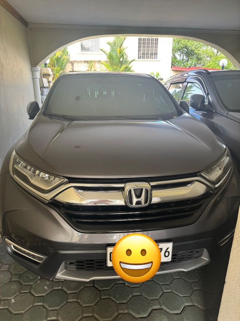 Honda CR-V 1.5 Turbo 7 Seater (A) (Category: Used Cars) located in Caloocan City. Submitted by dave235 (Listing ID 1461456708, Image 2). Description: Honda CRV V Variant Diesel with 85k odo. First owner, casa maintained. 19kms/L (hindi na kailangan mag EV. Full tank 1,050+ kms). No flood/accident issue. All stock with rust proof undercoat. 2 new front tires (michellin). Daily travel is from bulacan-manila-bulacan only. RFS: Need cash. 850K negoti