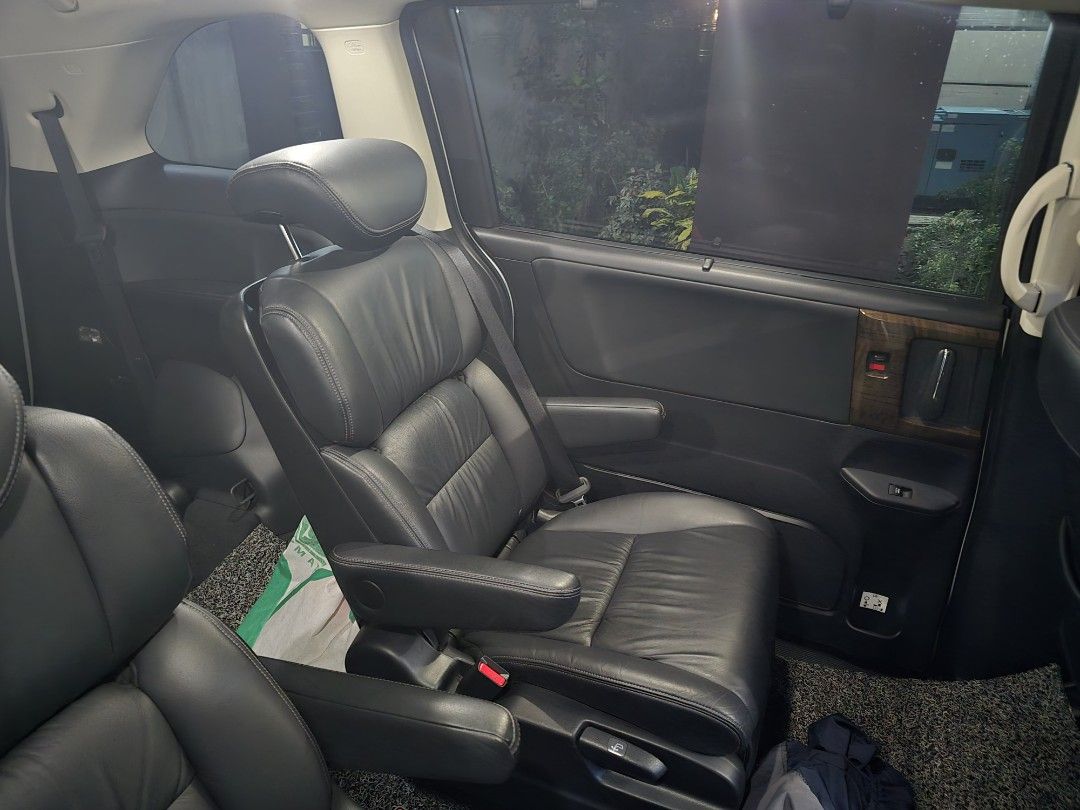 Honda Odyssey EXV Auto (Category: Used Cars) located in Quezon City. Submitted by kll61878 (Listing ID 1461466862, Image 3). Description: 2017 Honda odyssey captain seats owner seller.