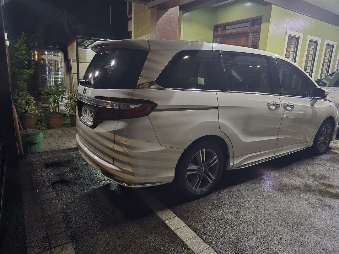 Honda Odyssey EXV Auto (Category: Used Cars) located in Quezon City. Submitted by kll61878 (Listing ID 1461466862, Image 2). Description: 2017 Honda odyssey captain seats owner seller.