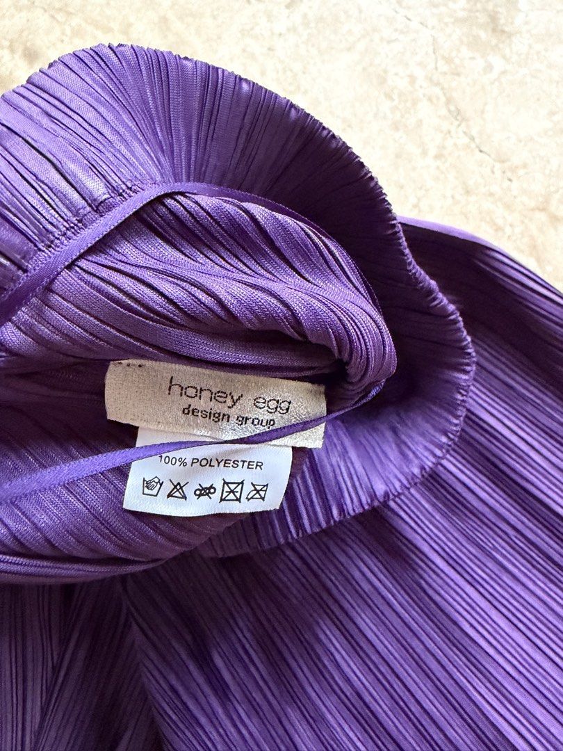 Honey Egg Design Group Purple Pleated Shorts (Category: Other Bottoms) located in Quezon City. Submitted by tidyup.lara (Listing ID 1461505992, Image 3). Description: Best fits XS-S frames Waist 25” Length 19” ondition 9/10: good as new.