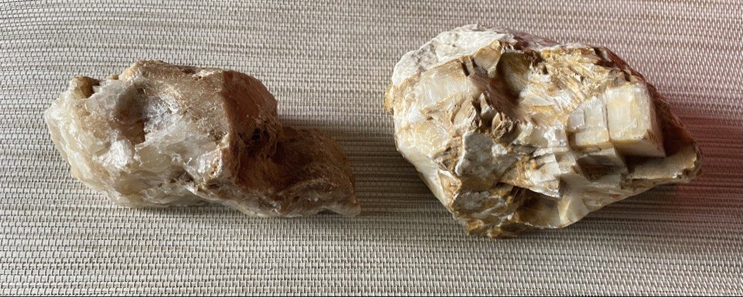 Honey Yellow Raw Calcite Stone Crystal Set (Category: Precious Stones) located in Davao. Submitted by shauitoys2019 (Listing ID 1461392030, Image 1). Description: Take all From Japan.