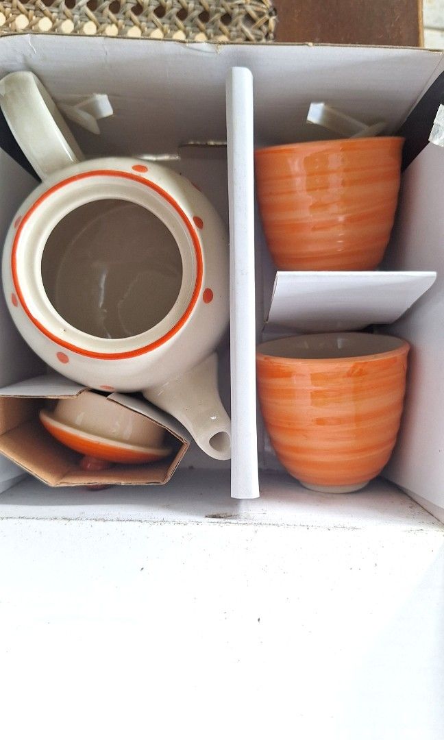 Hosh Classic 3 Pc Hand Painted Tea Set (Category: Coffee & Tea Tableware) located in Quezon City. Submitted by tinylittlecorner (Listing ID 1461522440, Image 2). Description: Cute hand-painted Hosh Classic tea set. Includes teapot (500ml) and 2 cups (118ml each). Vintage polka dot design. Perfect for tea/coffee. Original packaging..