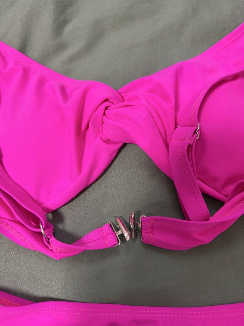 Hot Pink Bikini Set (Category: Bikinis & Swimsuits) located in Caloocan City. Submitted by itsykz (Listing ID 1461401370, Image 3). Description: - Bright hot pink bikini set - Twisted front detail on the top - Used once only 📍qc/makati.