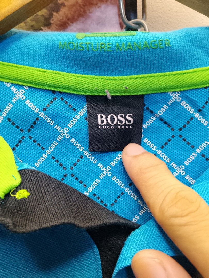 Hugo Boss polo shirt (Category: Tshirts & Polo Shirts ) located in Valenzuela. Submitted by joshwrldselection (Listing ID 1461556251, Image 3). Description: small - medium very good condition need wash only thrift..