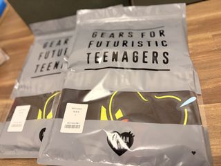 （分類：）位於 。 由 teelovershk 提交（商品編號 1461384261，圖片 1）。簡介： 。