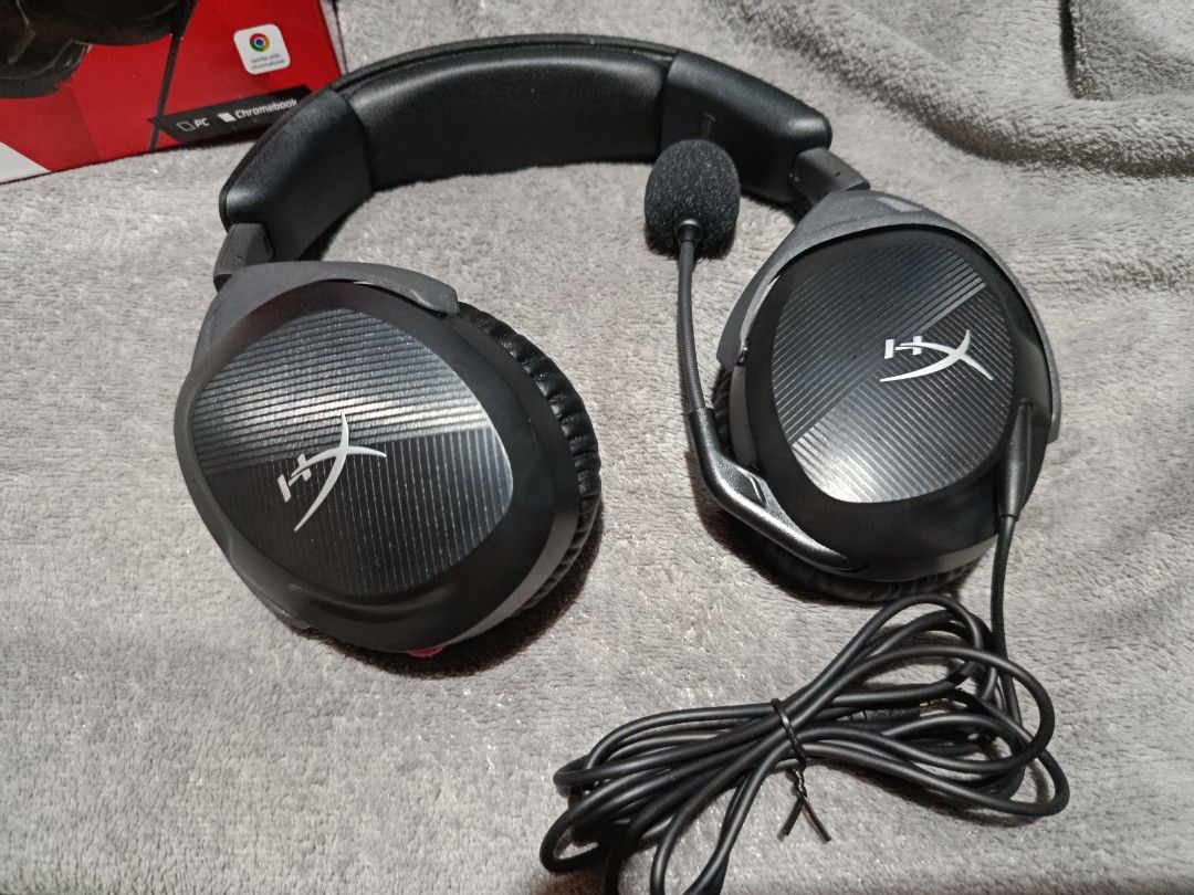 HyperX Stinger 2 (Category: Headphones & Headsets) located in Taguig. Submitted by jeicollective (Listing ID 1461554996, Image 3). Description: gaming headphones complete with box and receipt tested only, good as new 1,500 only.