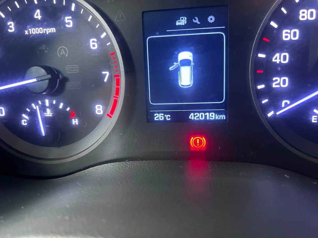 Hyundai Tucson 2.0 Manual (Category: Used Cars) located in Quezon City. Submitted by silvergem_96 (Listing ID 1461486891, Image 3). Description: 410k Nego pa Hyundai Tucson GL 2.0 Gasoline Model 2017-2018 Acquired Manual Transmission 1st owner Mismo Complete Original Documents 42k odo Original not tampered Good Running Condition All stock Good Running Cold A/C Original LTO Plate NEWLY Registered July NEWLY PMS Issue Body Paint and Dashboard.