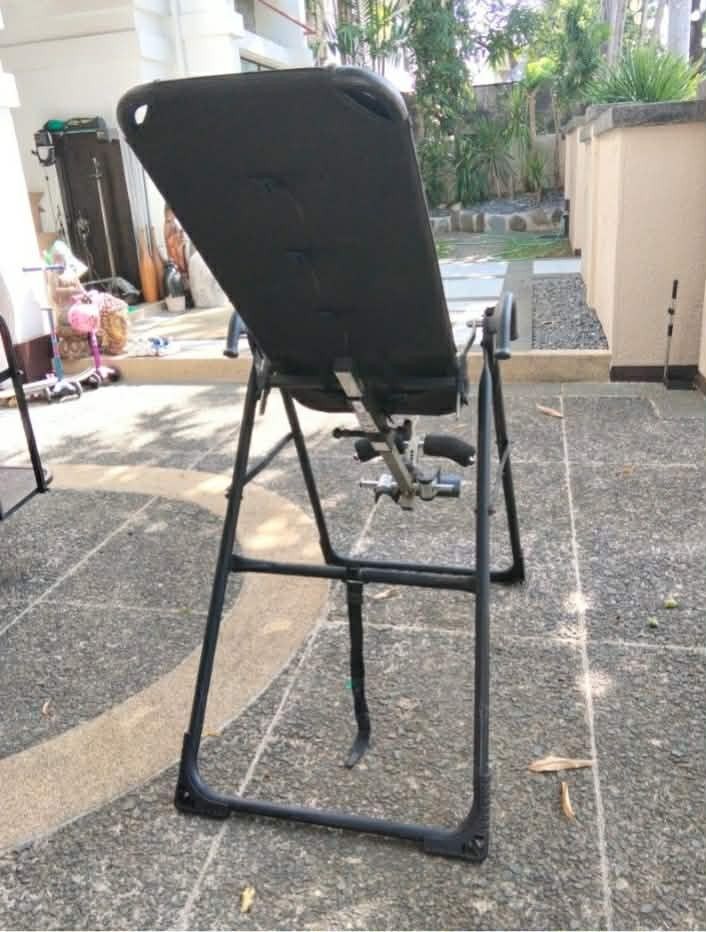 invertion table from USA (Category: Toning & Stretching Accessories) located in Manila. Submitted by liveturtle_6b0727 (Listing ID 1461516836, Image 3). Description: no issue.. matabungkay batangas location.