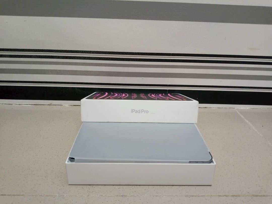 iPAD PRO (11-inch) (4th generation)128gb (Category: iPad) located in San Juan City. Submitted by jehad147 (Listing ID 1461462361, Image 1). Description: iPAD PRO (11-inch) (4th generation)128gb True tone working Face id working Camera working Wifi use working Pm for more details.