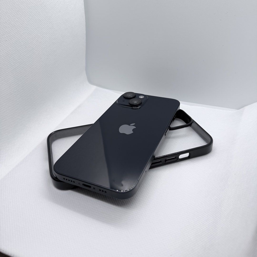 iPhone 14 128gb (Category: iPhone 14 Series) located in Manila. Submitted by rennnmm (Listing ID 1461370894, Image 2). Description: 📱 iPhone 14 128GB Midnight SWAPPING PRICE HIGHER THAN SELLING PRICE Price: ₱17500 (Negotiable) • 128GB Storage • 79% Battery Health • Replaced Soft OLED LCD — Same Quality as Original 👍 • No Paint Chips, Dents & Scratches — Sobrang Kinis ✨ • Face ID Working • True Tone Working • All Buttons Working • No SIM Restric