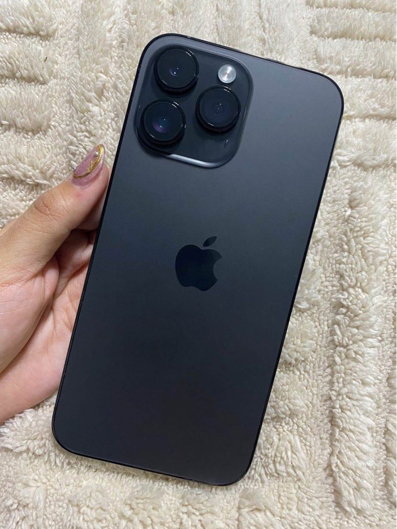 Iphone 14 pro max 256gb (Category: iPhone 14 Series) located in Bacoor. Submitted by hrshydmngz (Listing ID 1461405302, Image 1). Description: FOR SALE ONLY 77% Battery health (orig) Smartlocked No history of replace/repair No dents and scratches Truetone and Face ID working rfs: personal used phone upgrade ng bago BACOOR LOC Price negotiable🤍.