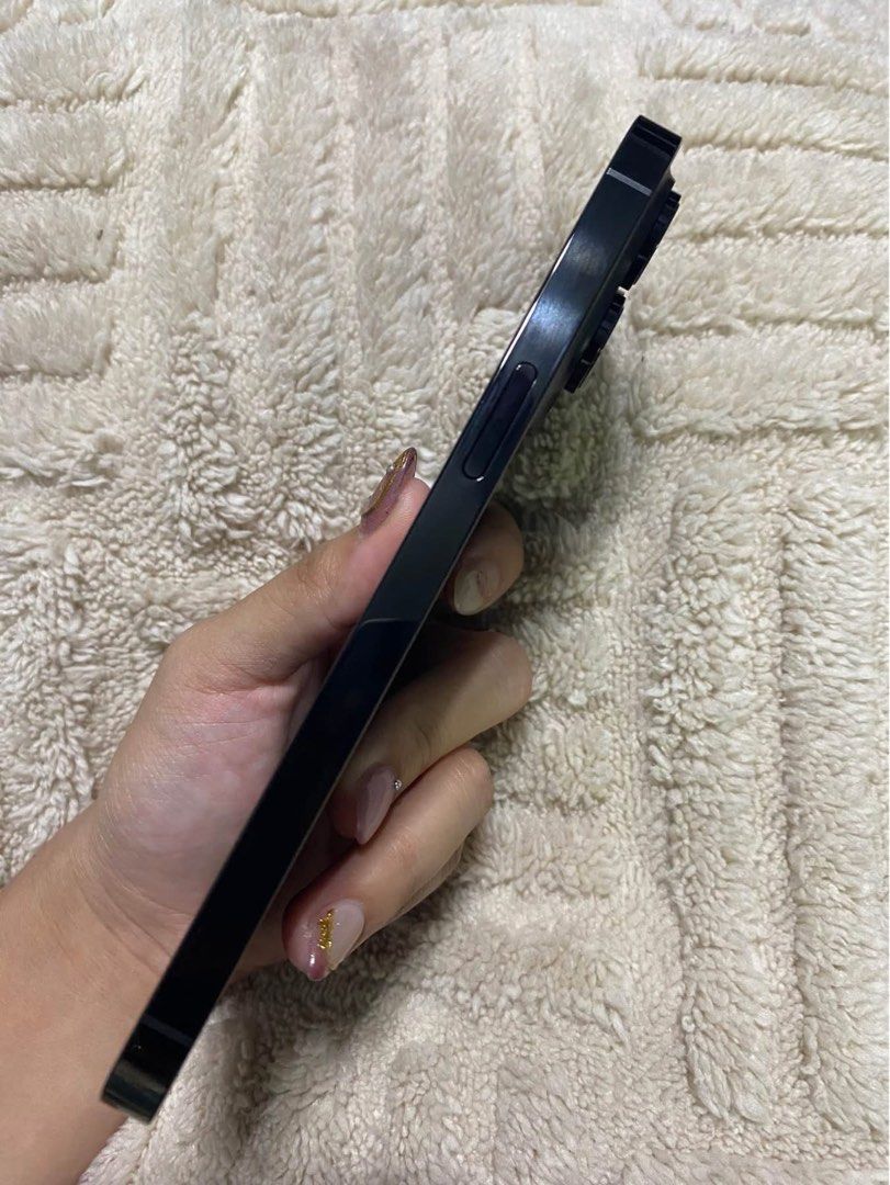 Iphone 14 pro max 256gb (Category: iPhone 14 Series) located in Bacoor. Submitted by hrshydmngz (Listing ID 1461405302, Image 3). Description: FOR SALE ONLY 77% Battery health (orig) Smartlocked No history of replace/repair No dents and scratches Truetone and Face ID working rfs: personal used phone upgrade ng bago BACOOR LOC Price negotiable🤍.