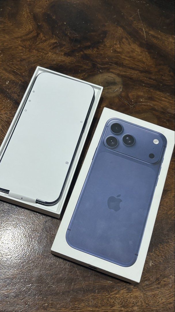 iPhone 17 Pro Max (Category: iPhone 17 Series) located in San Fernando. Submitted by z1p.kalay (Listing ID 1461458578, Image 2). Description: - Brand New - Canadian Variant (e-sim only) - 256 GB - Deep Blue - Open line, Ready to use.