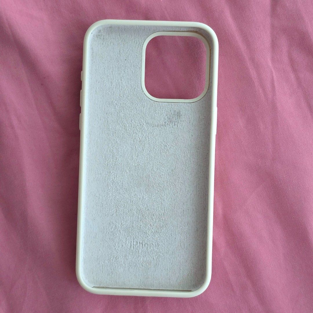 Iristella (on IG) Custom Phone Case for 15 Pro Max (Category: Cases & Sleeves) located in Hermosa. Submitted by _niki.lim (Listing ID 1461353773, Image 2). Description: A piece of art!!! If you're an "N" with a 15 pro max u should get this 🥹🤍 RFS: Switched to Samsung Still negotiable! .