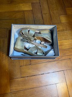 (Category: ) located in . Submitted by alexgx92sg (Listing ID 1461466489, Image 1). Description: .