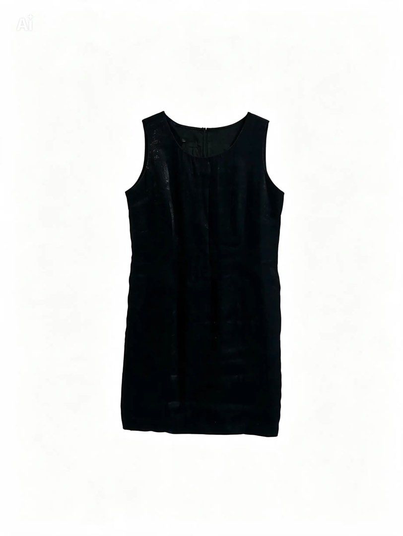 JIL SANDER (Category: Dresses) located in Davao. Submitted by sart0ria85 (Listing ID 1461527775, Image 1). Description: Midnight blue bodycon dress in metallic 100% VISCOSE. Label is removed. MEDIUM. Size 6 EXCELLENT CONDITION (98/100).