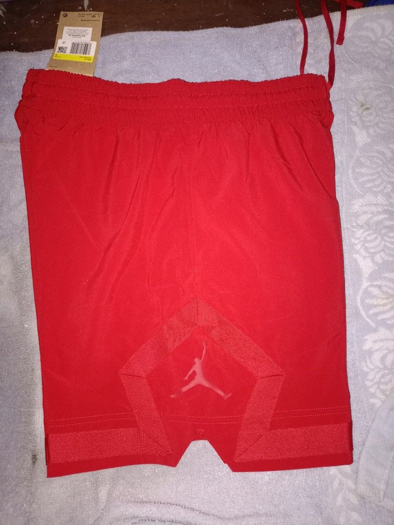 Jordan diamond short (Category: Shorts) located in Manila. Submitted by raymund2501 (Listing ID 1461456407, Image 2). Description: for sale 1.3k each Jordan diamond shorts 2 PC's small 2.5k Pag aspack small size above the knee 17 inches haba LC all u want.
