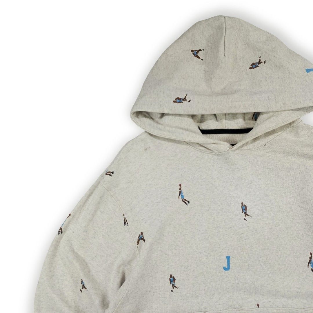 Jordan Essentials Statement AOP Pullover Hoodie (Category: Coats, Jackets and Outerwear) located in Cavite. Submitted by goodasnew. (Listing ID 1461388861, Image 3). Description: •S on tag | L:26 W:21 | Best fit Large •Good Condition. •Issue 🟡 stain last pic. Need wash •Can do Vc for Checking Item/Legitimacy. •Shipping JnT/Lalamove. 💸500 only.