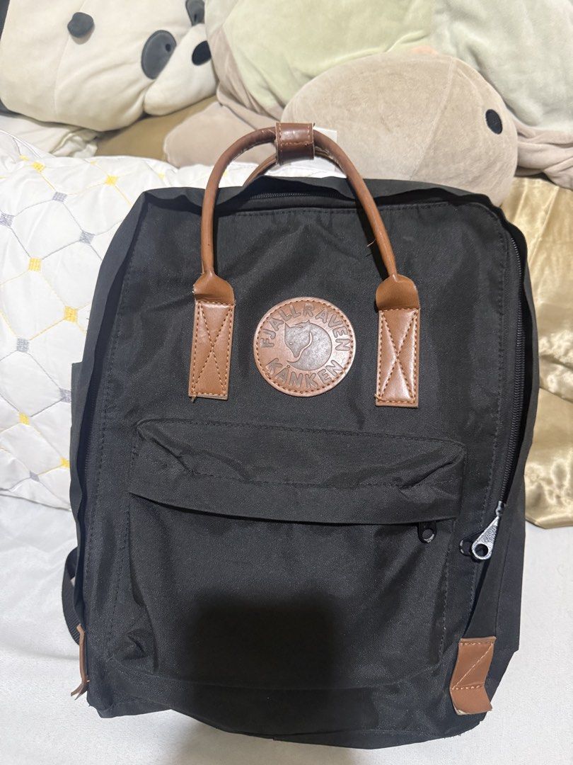 Kanken Backpack (Category: Backpacks) located in Manila. Submitted by iodoquynhol_11 (Listing ID 1461370455, Image 2). Description: Can fit a 13 Inch Laptop .