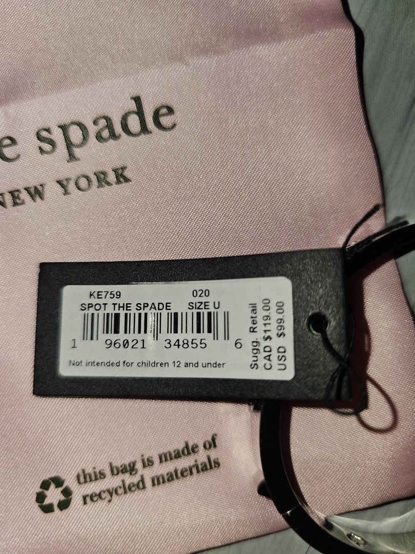 Kate Spade New York Spot The Spade Bangle (Category: Bracelets) located in Manila. Submitted by tokyo_thv (Listing ID 1461340916, Image 2). Description: - Authentic Kate Spade New York bangle - Features the signature Spade design - Comes with original dust bag and tag - Original retail price: CAD $119.00 - Size: U - A stylish and versatile accessory.