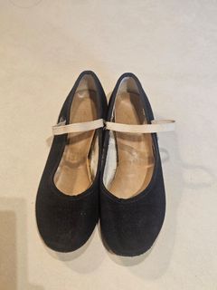 (Category: ) located in . Submitted by bellemoda (Listing ID 1461380107, Image 1). Description: .