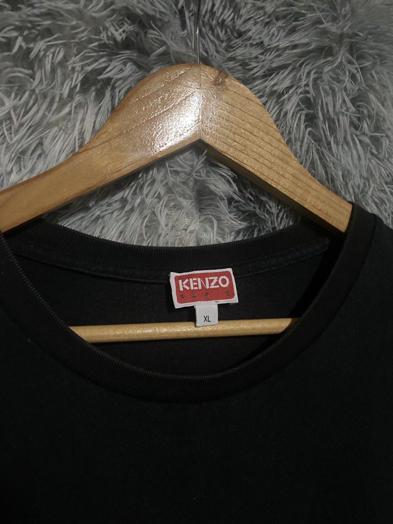 KENZO RED TAG (Category: Tshirts & Polo Shirts ) located in Cavite. Submitted by sammie_jhane (Listing ID 1461528009, Image 3). Description: KENZO RED TAG COMPLETE TAGS GOOD CONDITION/MINIMAL HAIRLINE ON PRINT DIMES WIDTH 23.5 LENGTH 30.5 🏷️599+SHIPPING FEE DASMARIÑAS CAVITE LOC.
