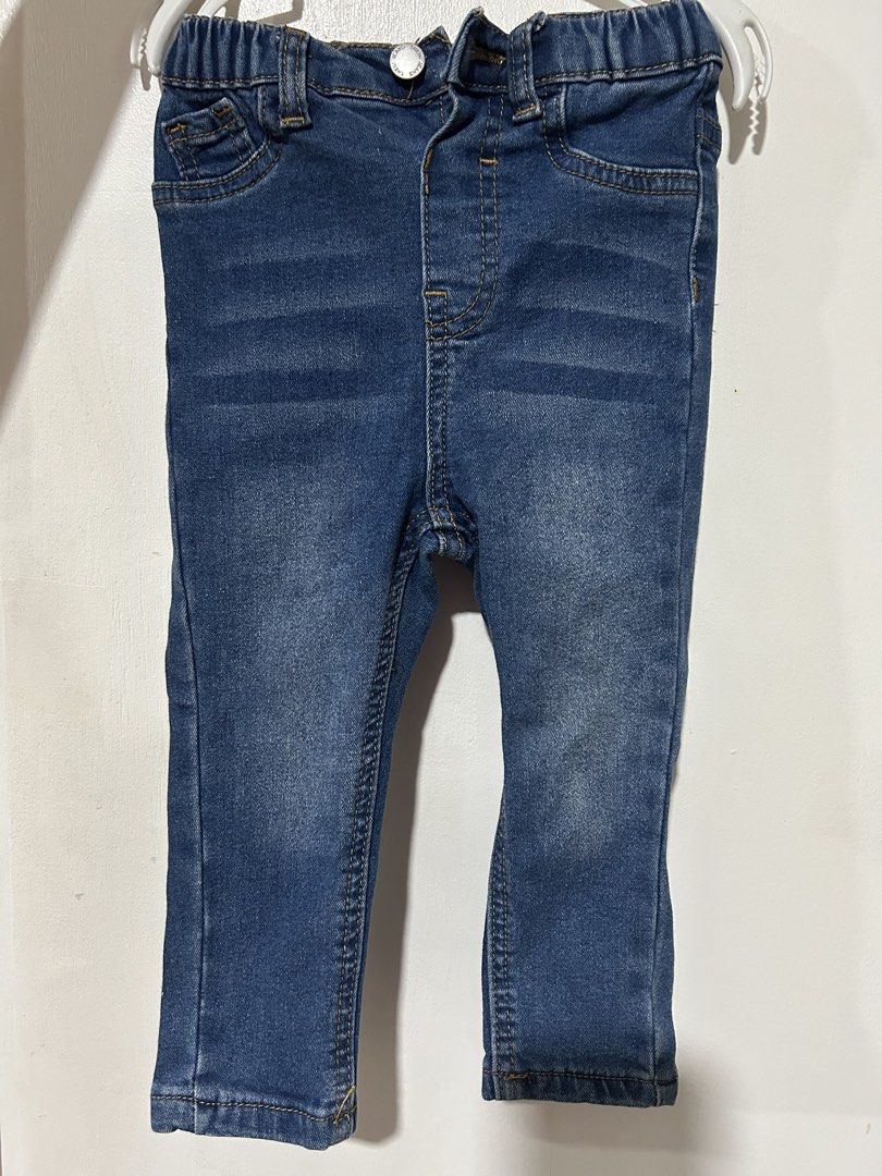 Kids Blue Denim Jeans (Category: Babies & Kids Fashion) located in Caloocan City. Submitted by datumaootl13467 (Listing ID 1461533564, Image 1). Description: - Classic blue denim jeans for kids - Elastic waistband for ultimate comfort and easy dressing -shein brand.