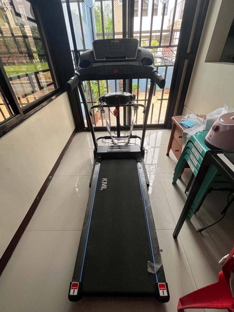 KML M7 PRO Treadmill (Category: Cardio & Fitness Machines) located in Manila. Submitted by pjvillare67431 (Listing ID 1461418399, Image 2). Description: - KML M7 PRO Treadmill - Ideal for home fitness - Digital display: time, calories, pulse, speed - Incline control included - Foldable for convenient storage - Selling due to underutilization Original price: 21k.