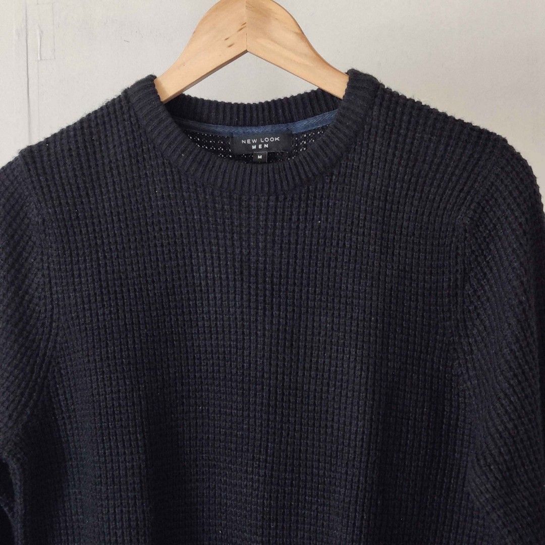 Knit Crew Neck Sweater NEW LOOK MEN (Category: Coats, Jackets and Outerwear) located in Manila. Submitted by swishyyy (Listing ID 1461325011, Image 2). Description: - Navy blue waffle knit sweater - Brand: New Look - Size: Medium (M) - Style: Crew neck, long sleeves - Versatile: Great for layering or wearing on its own - Comfort: Comfortable and classic design - Easy to style: Pairs well with jeans or trousers.