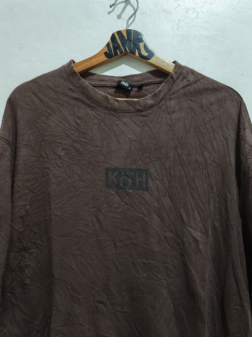 KSUBI X KITH (Category: Formal Shirts) located in Pili. Submitted by janrypalmerodelima (Listing ID 1461477376, Image 3). Description: KSUBI X KITH SHIRT DIMES: 23x30 CONDITION: VERY GOOD COLOR RATE: 9.5/10 ISSUE: MINIMAL SIGN OF USAGE.