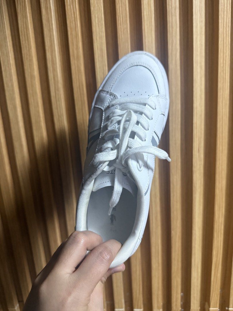 Lacoste 24cm (Category: Sneakers) located in Cavite. Submitted by jumpkrn (Listing ID 1461345944, Image 3). Description: Malaki po nag sizing nila, kaya kahit 24cm po paa ko is 5.5 lang po size sa kanila. Twice lang po nagamit. Needs cleaning lang, punas punas lang hehe. .