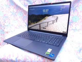 (Category: ) located in . Submitted by zeejaylaptops (Listing ID 1461486983, Image 1). Description: .