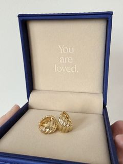 (Category: ) located in . Submitted by happyshopperr (Listing ID 1461454292, Image 1). Description: .