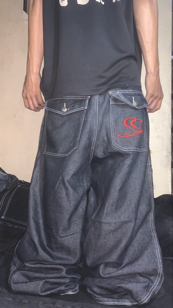 LASTING SUNSHINE (Category: Jeans) located in Aloran. Submitted by archives_wear (Listing ID 1461370156, Image 1). Description: WAIST 37 THIGH 15.5 LENGTH 43 LEG OPENING A11 PRICE 1500.