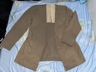 (Category: ) located in . Submitted by yan.declutter (Listing ID 1461390023, Image 1). Description: .