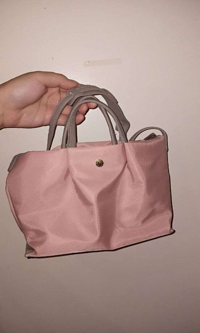 LEGATTO LARGO SMALL CROSSBODY (PINK) (Category: Cross-body Bags) located in Manila. Submitted by twentyfifthbymaria (Listing ID 1461409708, Image 1). Description: ●decluttering ●bought in Japan ●no tag ●used once ●small for me since im 5'9.