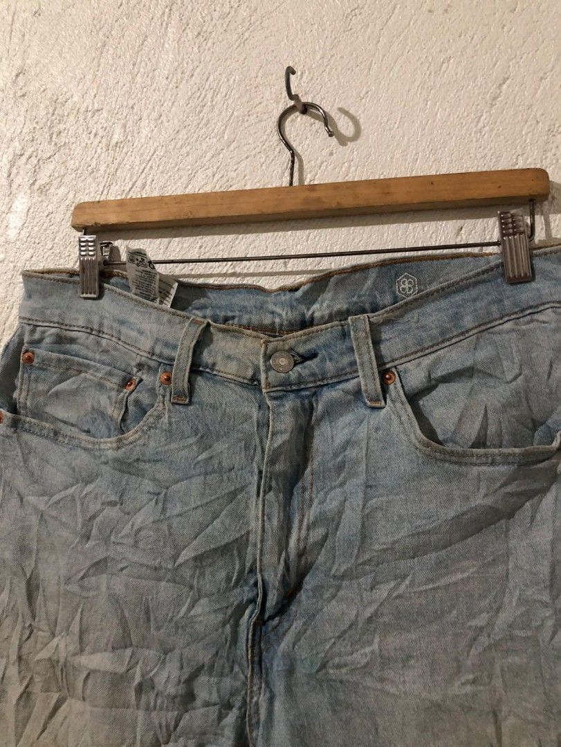 LEVIS 406 WATERLESS 34/35(22) (Category: Shorts) located in Manila. Submitted by kuyanyo (Listing ID 1461542409, Image 3). Description: DM IF INTIRESTED EXCELLENT CONDITION NO ISSUE NEEDWASH CAN DO SHIPPED VIA J&T OR IPALALAMOVE MO ANYTIME.