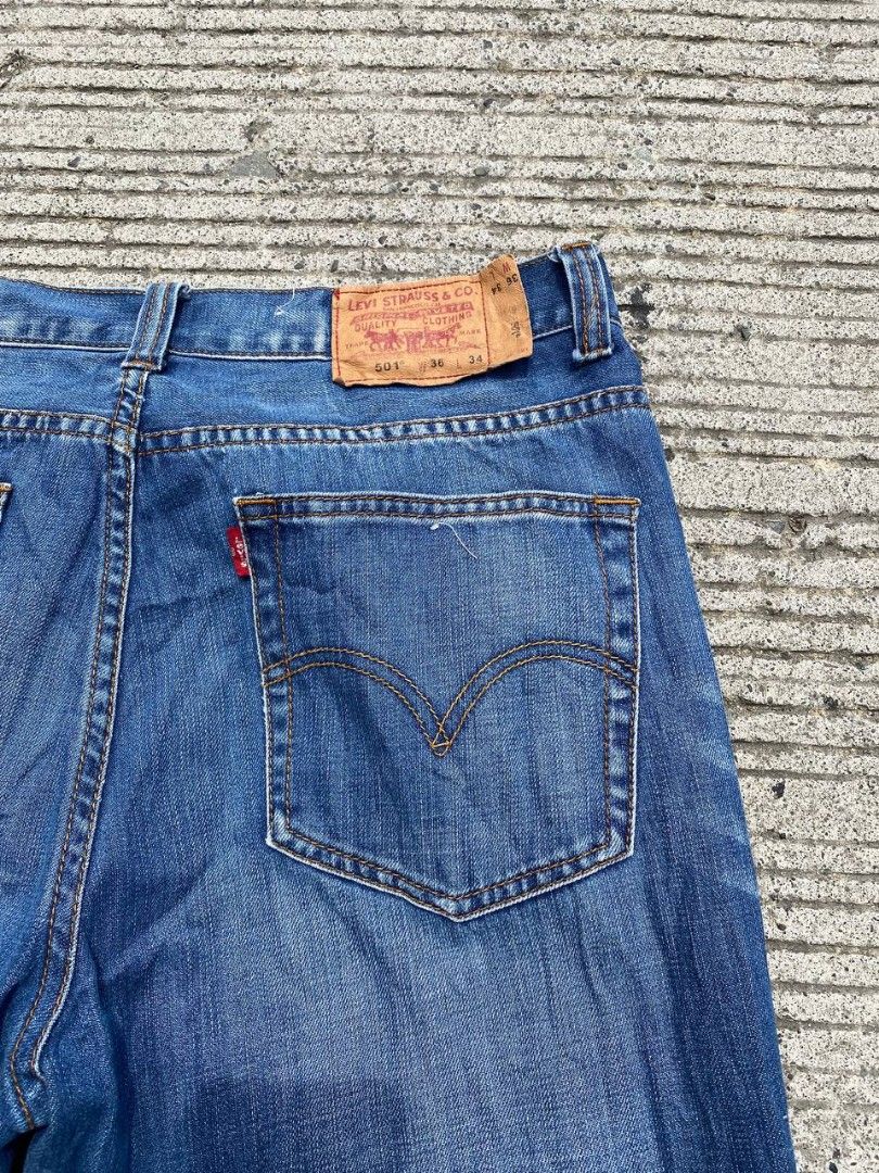 Levi's 501 (Category: Jeans) located in Alburquerque. Submitted by nixthrift (Listing ID 1461492578, Image 3). Description: Waist 36 Length 44 Hem 9.5 Good Condition‼️.