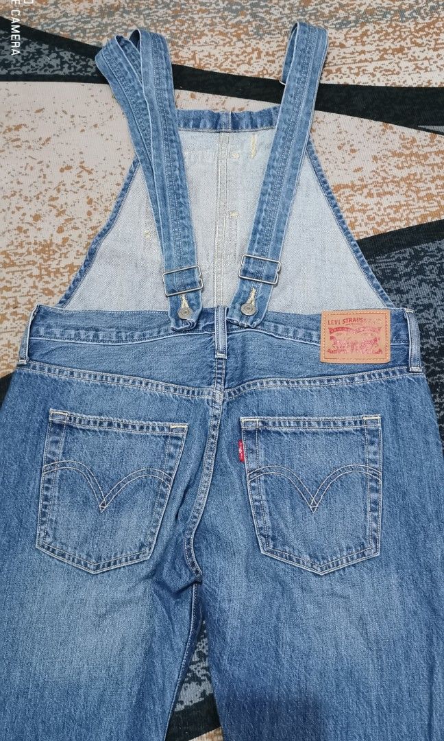 Levi's blue denim overall (Category: Jeans) located in San Jose. Submitted by thrift_ni_sir (Listing ID 1461468620, Image 1). Description: Excellent condition MOP gcash MOD j&t Add shipping fee.