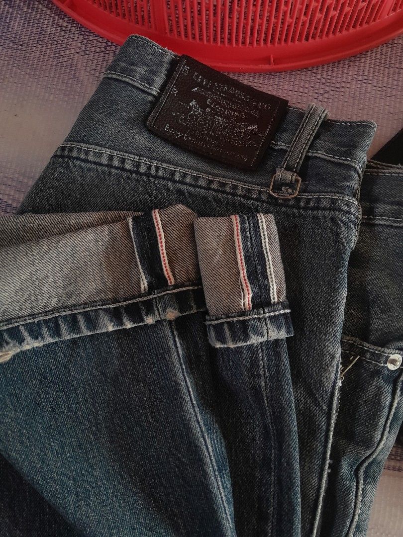 Levi's Fenom x Fragment (Category: Jeans) located in Manila. Submitted by phil_thrift (Listing ID 1461463519, Image 2). Description: Levi's Fenom x Fragments selvedge 36 x 43 x 8 issue: heel drag, minimal fadings .