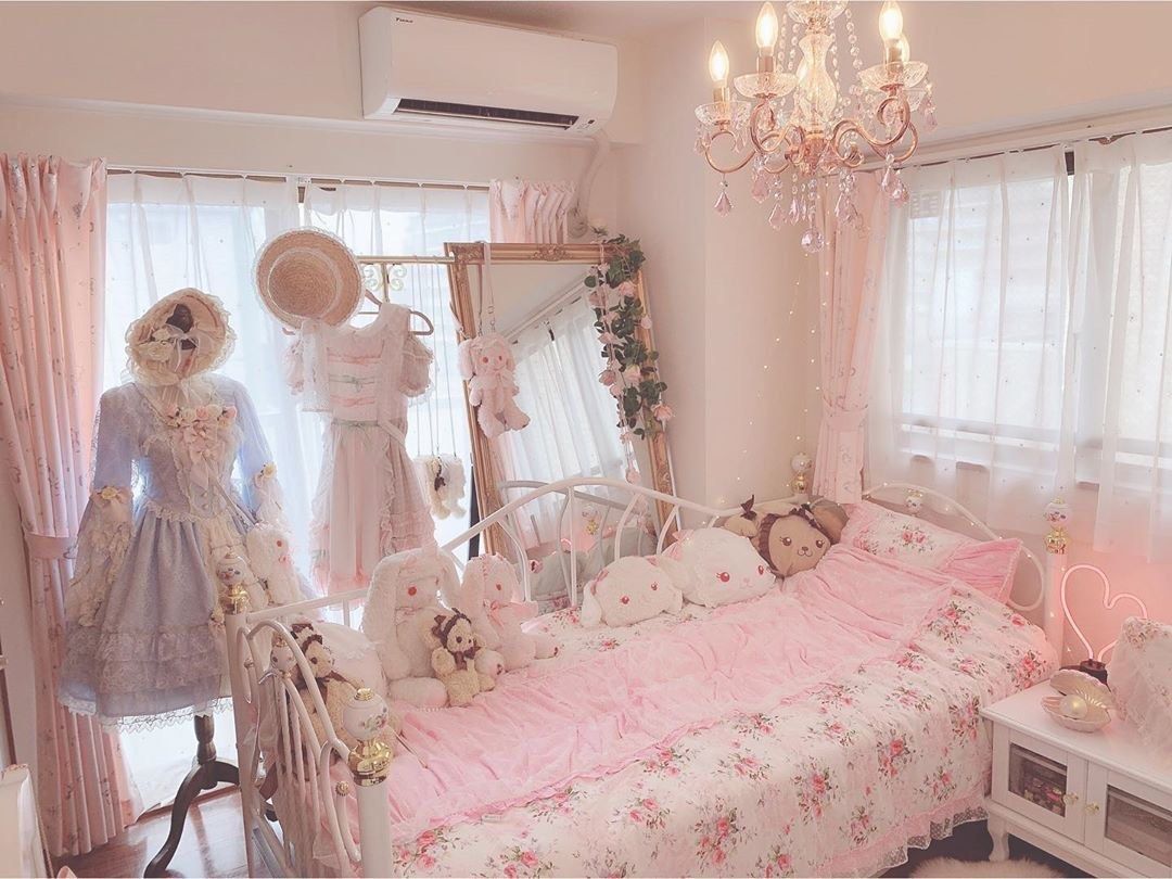 LF CHAMBRE A COUCHER ITEMS (LIZ LISA) (Category: Dresses) located in Las Pinas. Submitted by himekei (Listing ID 1461405930, Image 2). Description: Message me if you have one.